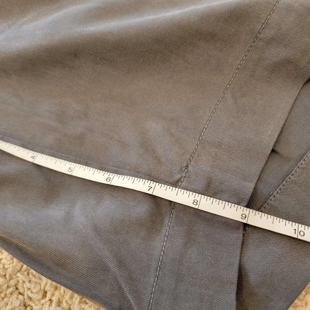 Tommy Bahama Men's Shorts Gray Size 36 NWOT